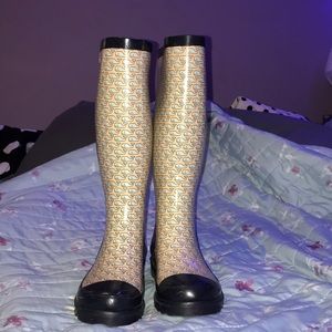 Vineyard vines whalies